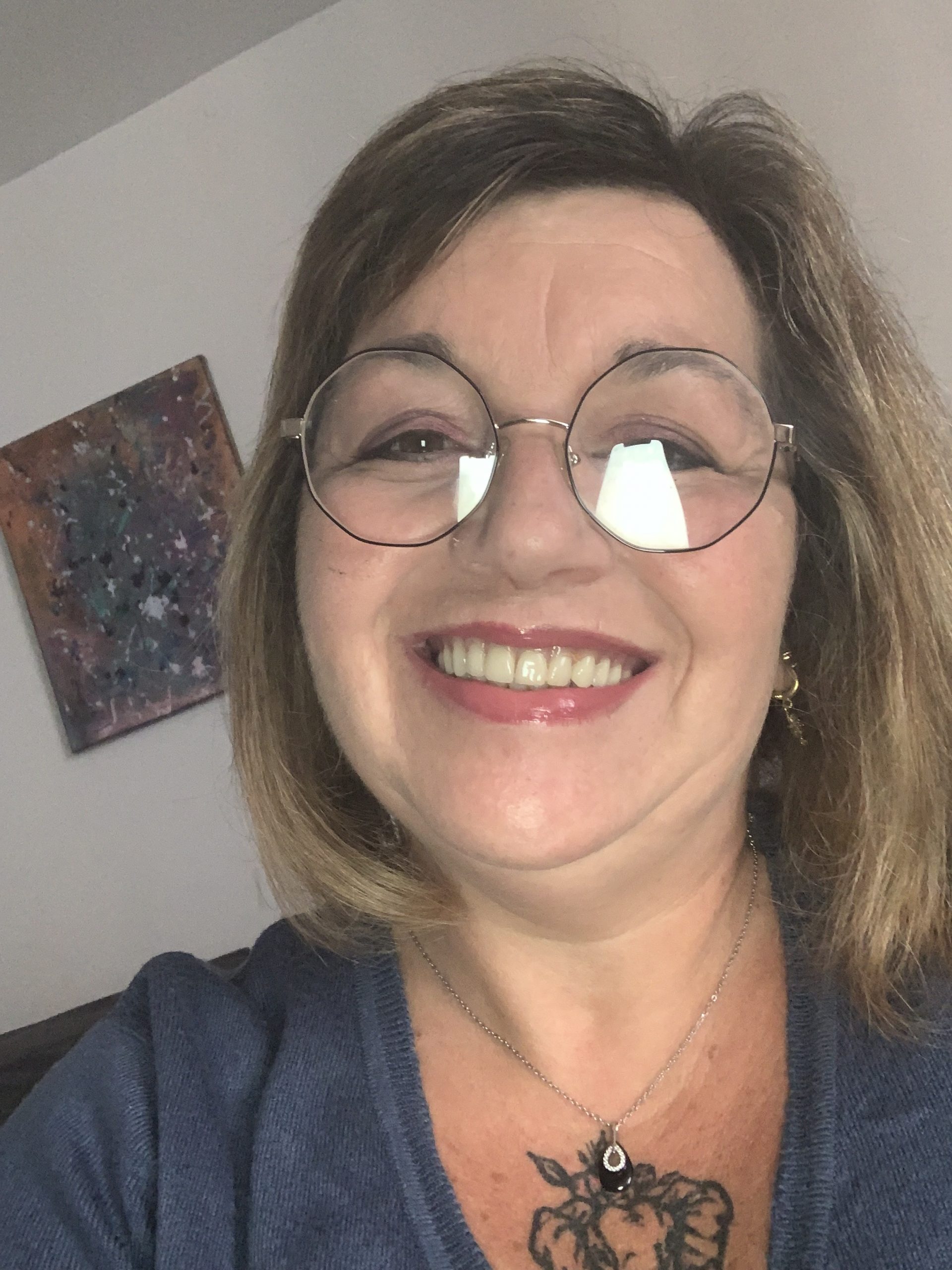 DOMICILE ET STRUCTURELES / Auxiliaire de vie diplômée Aide-soignante,