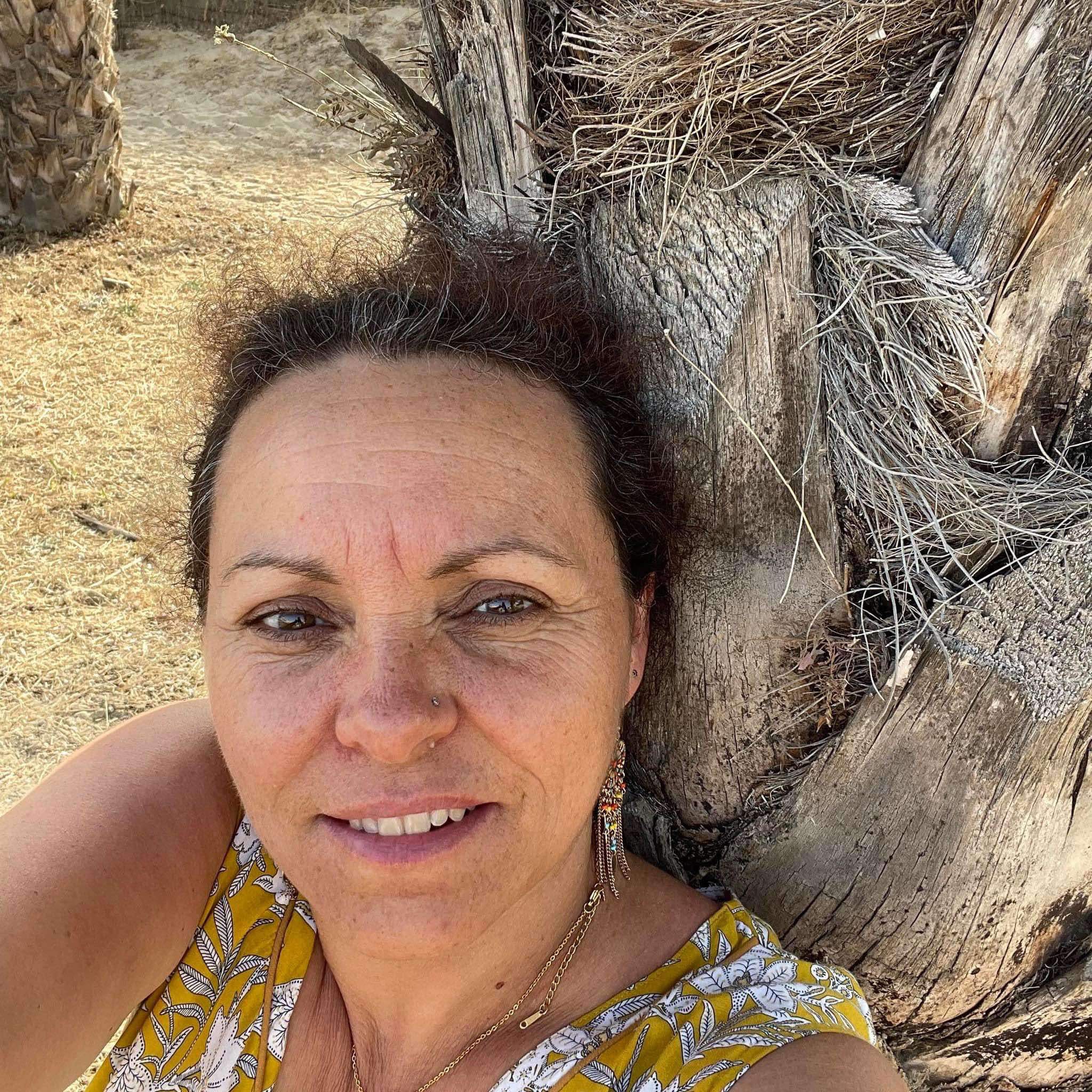 BORNES LES MIMOSAS / Auxiliaire de vie