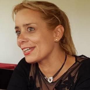 LA VERDIERE / Auxiliaire de vie diplômée Aide-soignante à domicile