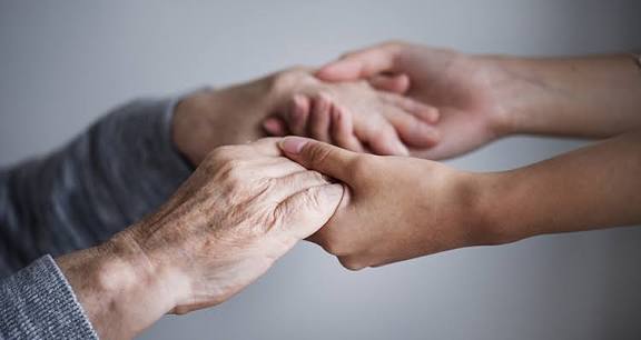 PONT DE BEAUVOISIN /Auxiliaire de vie/aide ménagère 7j/7